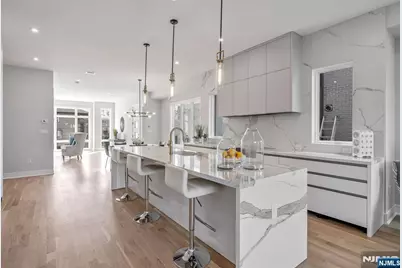 2449 Camner Street, Fort Lee, NJ 07024 - Photo 17