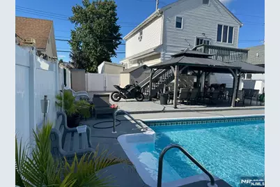 3-04 Bergen Avenue, Fair Lawn, NJ 07410 - Photo 25