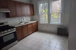 292 Leslie Street 292, Newark, NJ 07112 - Photo 5