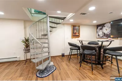 284 Summer Street, Passaic, NJ 07055 - Photo 9