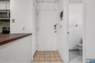279 Clark Street A7 #A7, Hackensack, NJ 07601 - Photo 19