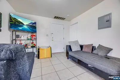 92 Bloomfield Avenue, Paterson, NJ 07503 - Photo 7