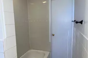 10 Hilliard Ave 4, Edgewater, NJ 07020 - Photo 13