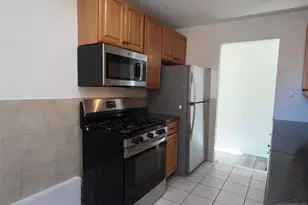 10 Hilliard Ave 4, Edgewater, NJ 07020 - Photo 5