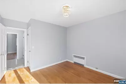 534 Kearney Avenue 1 #1, Cliffside Park, NJ 07010 - Photo 15