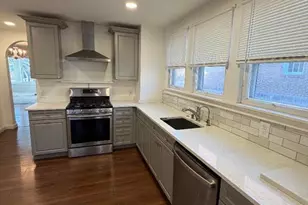 140 N Broadway, Pennsville Township, NJ 08070 - Photo 9