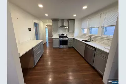 140 N Broadway, Pennsville Township, NJ 08070 - Photo 7