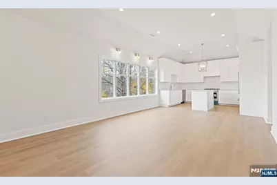 445 Ramapo Valley Road 3 #3, Oakland, NJ 07436 - Photo 5