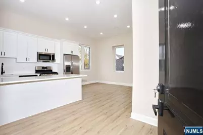 385 Passaic Avenue 4 #4, Lodi, NJ 07644 - Photo 3