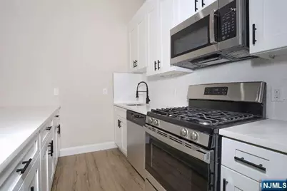 385 Passaic Avenue 4 #4, Lodi, NJ 07644 - Photo 7