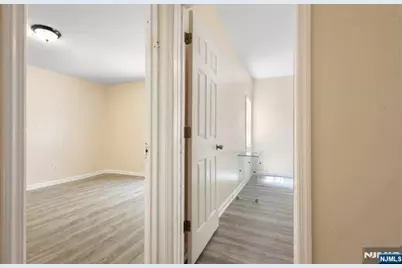 70 Sherman Avenue, Newark, NJ 07114 - Photo 11