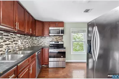 70 Sherman Avenue, Newark, NJ 07114 - Photo 13