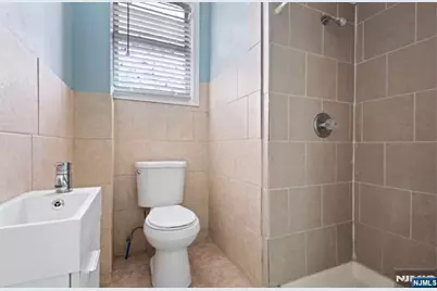70 Sherman Avenue, Newark, NJ 07114 - Photo 29