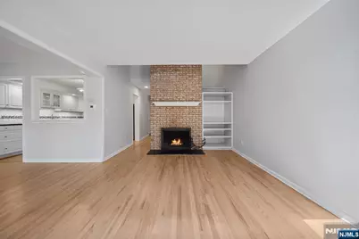 12 Sandburg Court, Mahwah, NJ 07430 - Photo 7