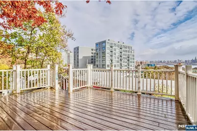 9017 Riverside Place House #House, North Bergen, NJ 07047 - Photo 21