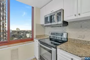 100 Old Palisade 3101, Fort Lee, NJ 07024 - Photo 11