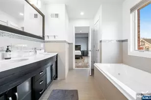 807 Edgewood Ln B, Fort Lee, NJ 07024 - Photo 19