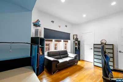 807 Edgewood Lane B #B, Fort Lee, NJ 07024 - Photo 25