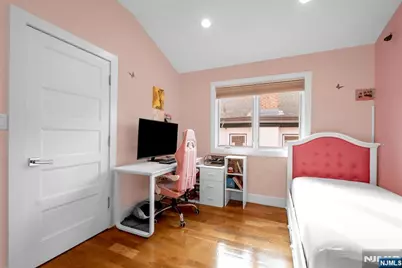 807 Edgewood Lane B #B, Fort Lee, NJ 07024 - Photo 21