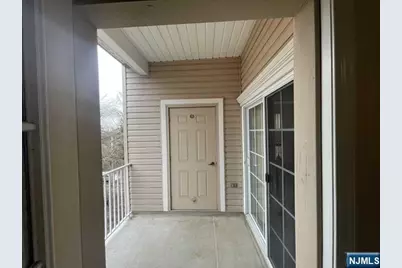 132 Cory Lane 132 #132, Elmwood Park, NJ 07407 - Photo 21