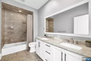 44 Marquis Ct 44, Edgewater, NJ 07020 - Photo 43