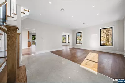 475 Morse Avenue, Ridgefield, NJ 07657 - Photo 5