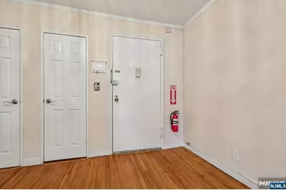 2160 Center Avenue 5N #5N, Fort Lee, NJ 07024 - Photo 17
