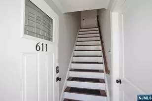 611 Kingsland Ave, Lyndhurst Township, NJ 07071 - Photo 3