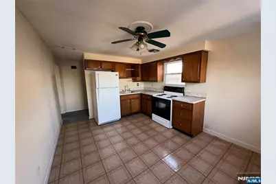 535 Roff Avenue 1 #1, Palisades Park, NJ 07650 - Photo 9