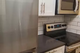 570 North Ave C, Fort Lee, NJ 07024 - Photo 9