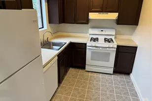 102 Bellgrove Dr 4A, Mahwah, NJ 07430 - Photo 3