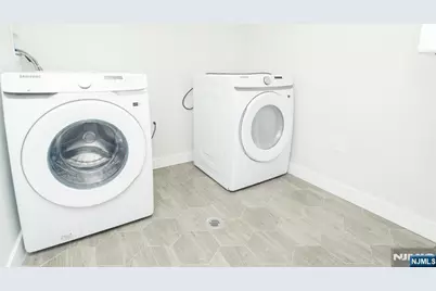 17 Warren Street 2 #2, Bergenfield, NJ 07621 - Photo 27