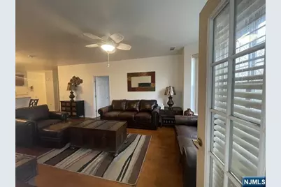 132 Cory Lane 132 #132, Elmwood Park, NJ 07407 - Photo 7