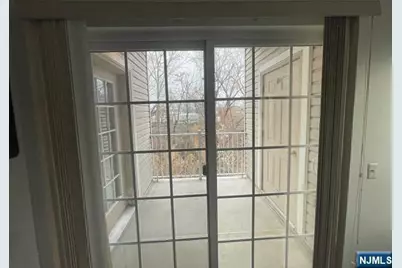 132 Cory Lane 132 #132, Elmwood Park, NJ 07407 - Photo 25