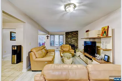 6 Hanson Place 6 #6, Wayne, NJ 07470 - Photo 7