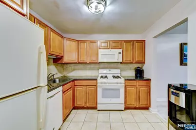 6 Hanson Place 6 #6, Wayne, NJ 07470 - Photo 21