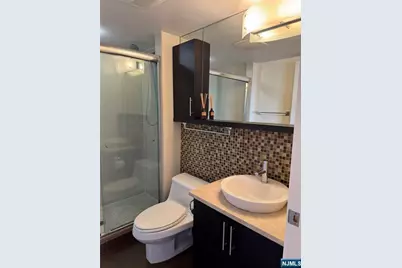 310 Cliff Lane 4E #4E, Cliffside Park, NJ 07010 - Photo 31