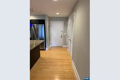 310 Cliff Lane 4E #4E, Cliffside Park, NJ 07010 - Photo 3