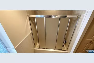 1700 Kennedy Boulevard 31 #31, Union City, NJ 07087 - Photo 13