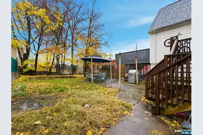 31 Dover Street, Paterson, NJ 07501 - Photo 11