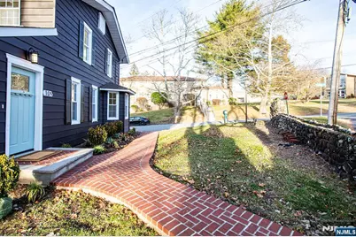 109 Franklin Avenue, Oakland, NJ 07436 - Photo 5