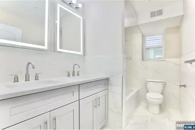 32 Garibaldi Avenue 1 #1, Newark, NJ 07114 - Photo 5