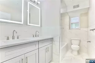 32 Garibaldi Ave 1, Newark, NJ 07114 - Photo 5