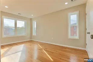 32 Garibaldi Ave 3, Newark, NJ 07114 - Photo 13