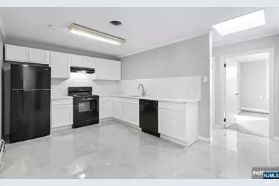 1249 Paterson Plank Road 2 #2, Secaucus, NJ 07094 - Photo 1