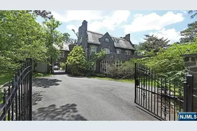 394 E Palisade Avenue, Englewood, NJ 07631 - Photo 1