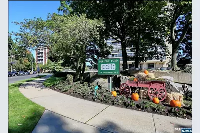 4 Horizon Road G-3 #G-3, Fort Lee, NJ 07024 - Photo 9