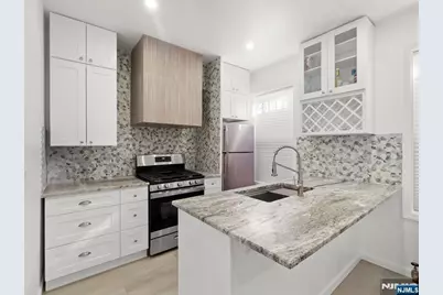 151 Stevens Avenue, Jersey City, NJ 07305 - Photo 5