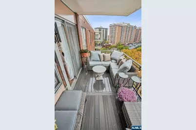 301 Beech 12E #12E, Hackensack, NJ 07601 - Photo 23