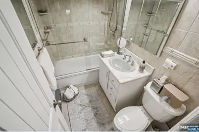 301 Beech 12E #12E, Hackensack, NJ 07601 - Photo 17